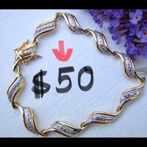 Nina Ricci Gold bracelet